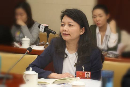 窦总参加两会.jpg